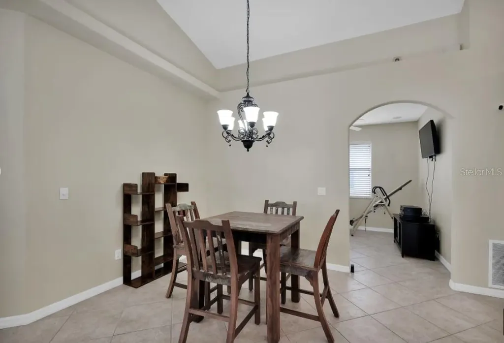 90 W Waterside Parkway Palm Coast FL 32137