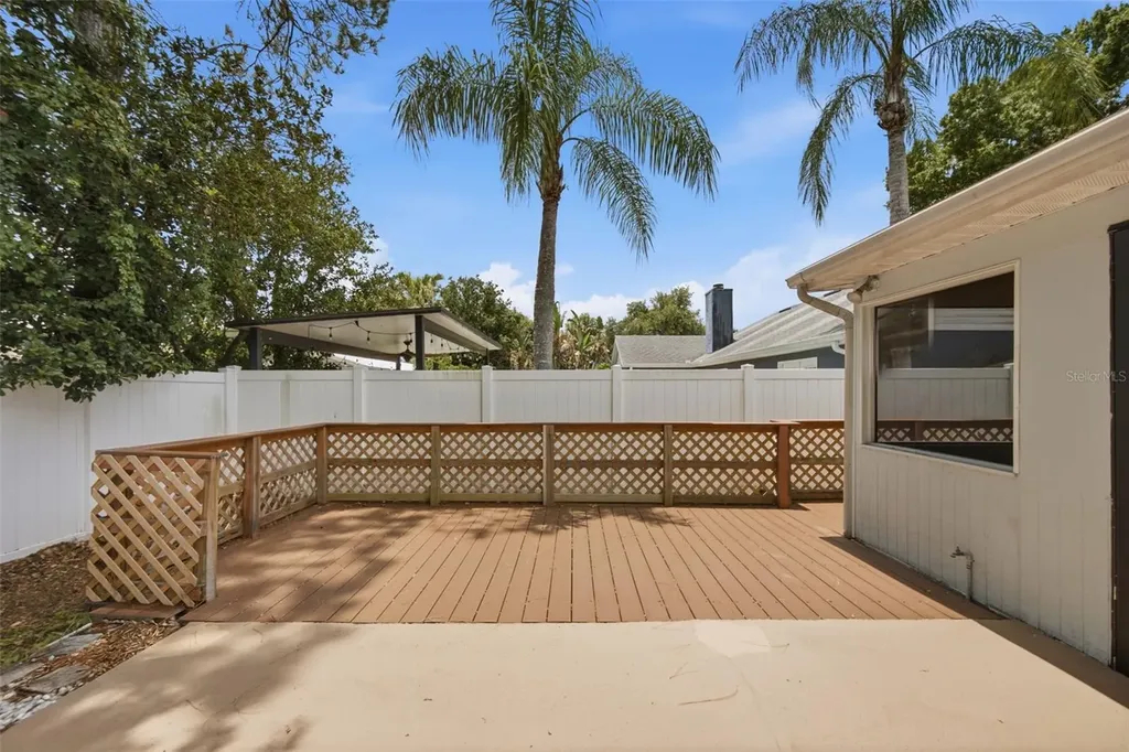 2023 Darlington Oak Drive Seffner FL 33584