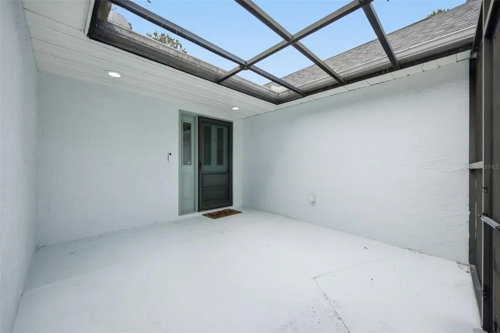 2023 Darlington Oak Drive Seffner FL 33584
