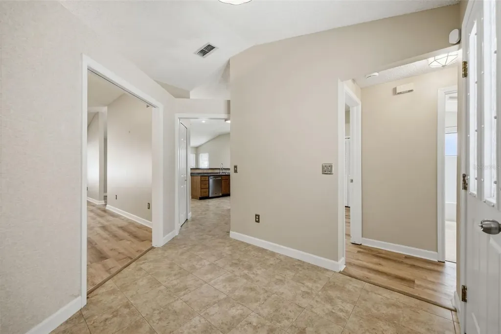 2023 Darlington Oak Drive Seffner FL 33584