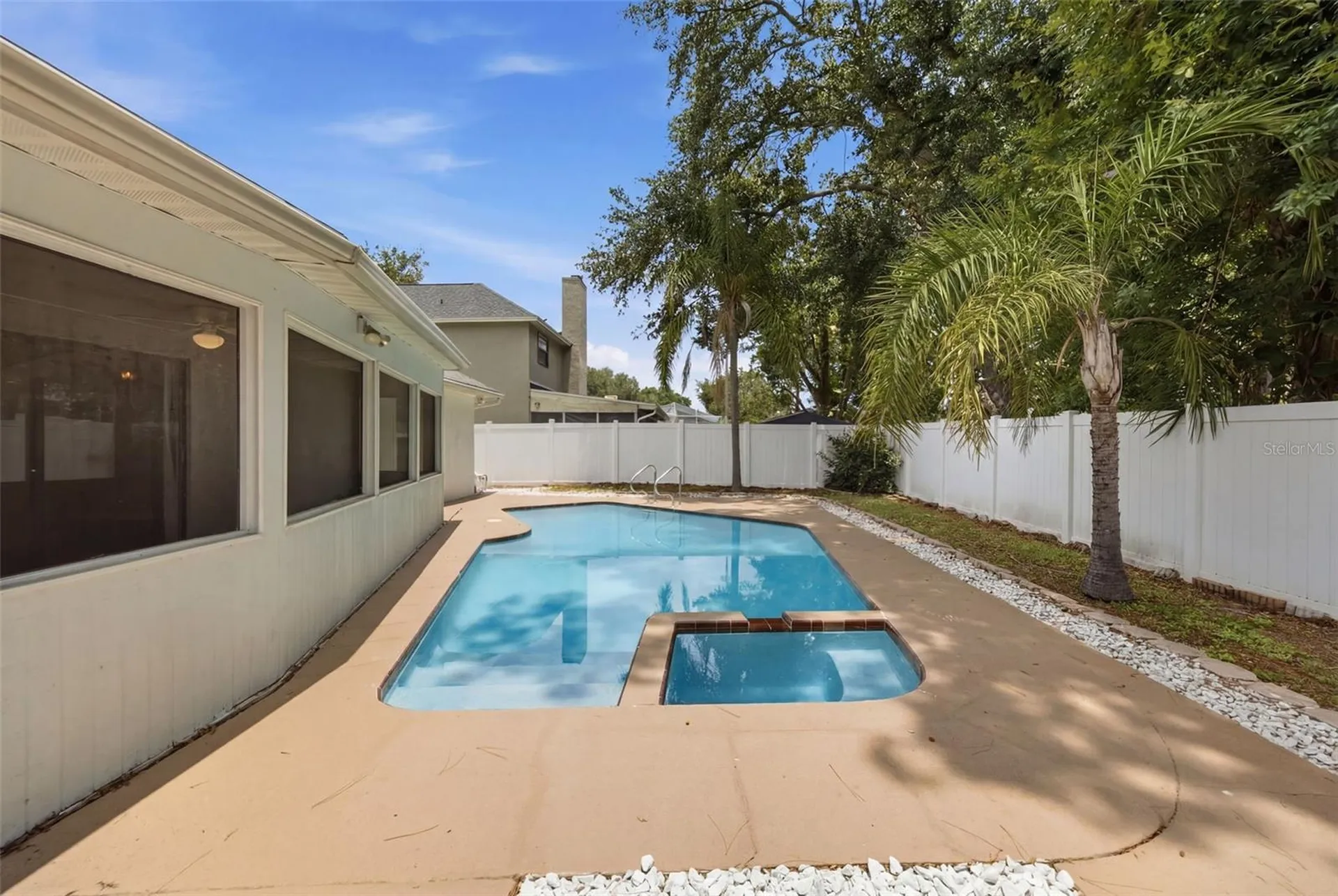 2023 Darlington Oak Drive Seffner FL 33584