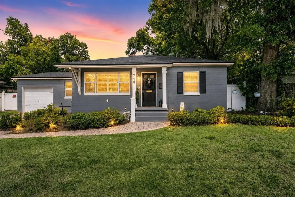 719 Warwick Place Orlando FL 32803