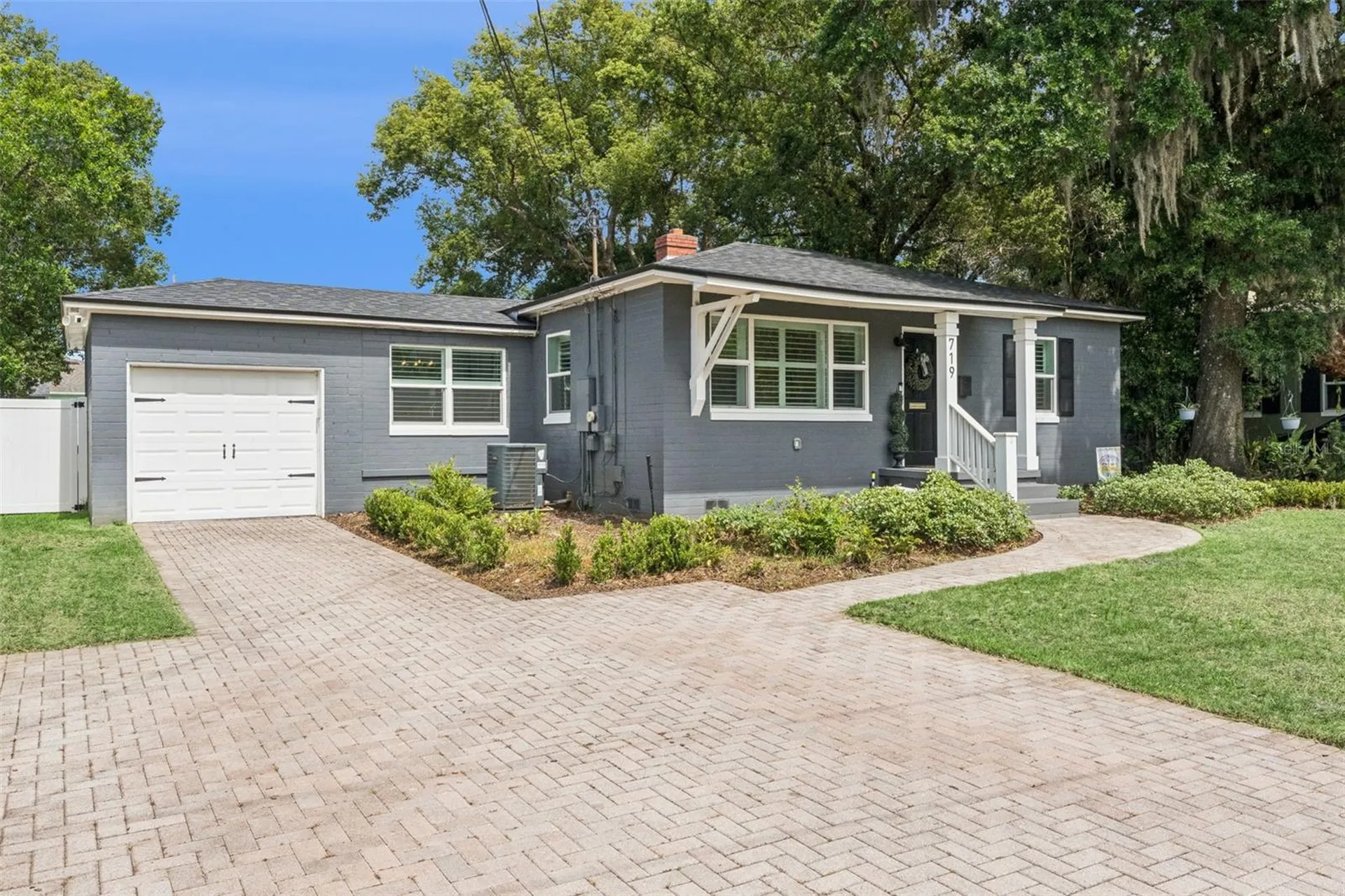 719 Warwick Place Orlando FL 32803