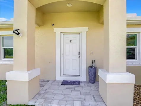 10024 Lebanon Drive Port Charlotte FL 33981
