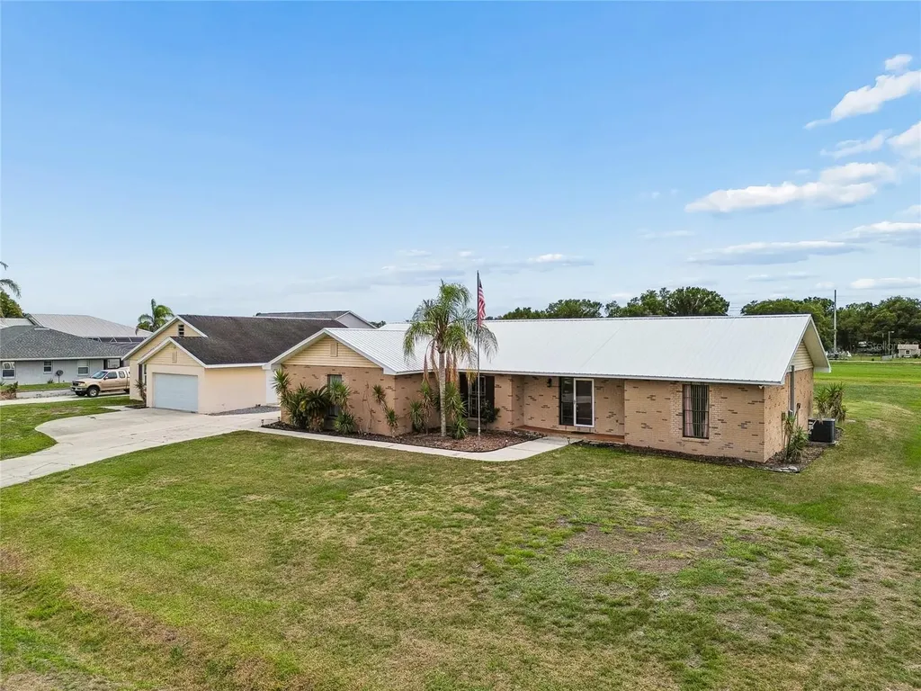 5150 Southwind Drive Mulberry FL 33860