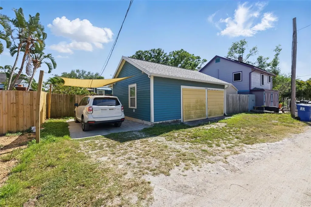 2251 8th Avenue N St Petersburg FL 33713