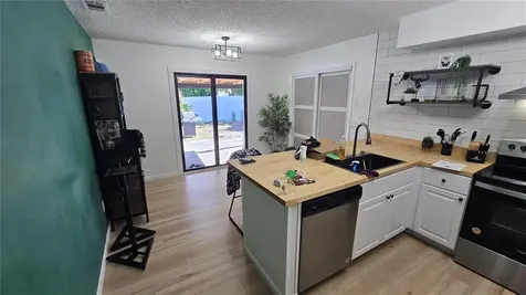 4812 E 97th Avenue Tampa FL 33617
