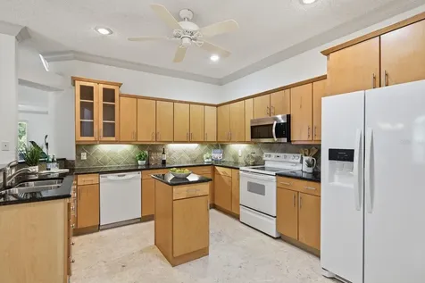 9811 Gingerwood Drive Tampa FL 33626