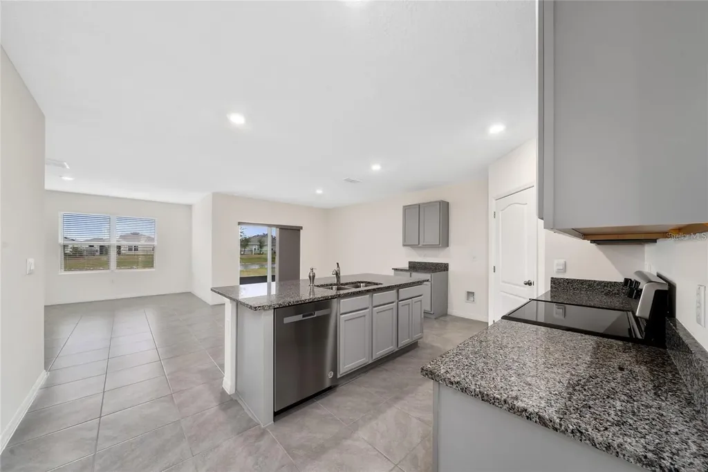 1213 Red Hill Road Davenport FL 33837