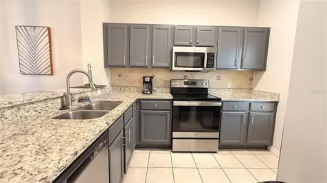 8517 Bay Lilly Loop Kissimmee FL 34747