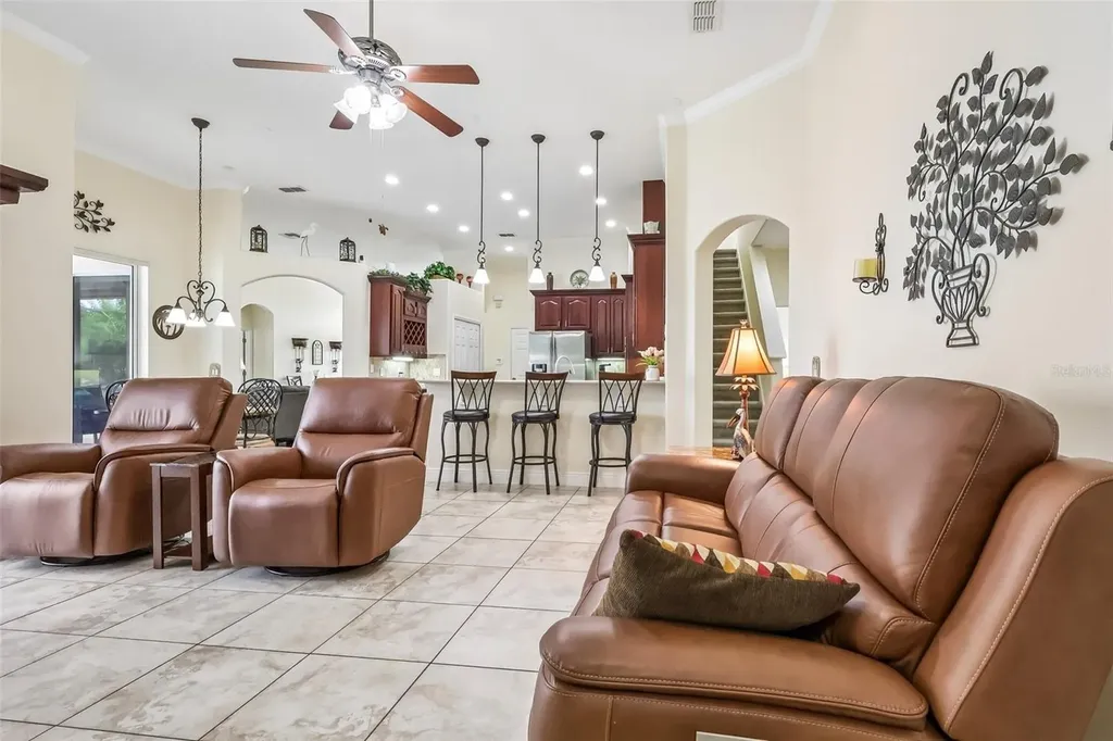 115 W Blue Water Edge Drive Eustis FL 32736