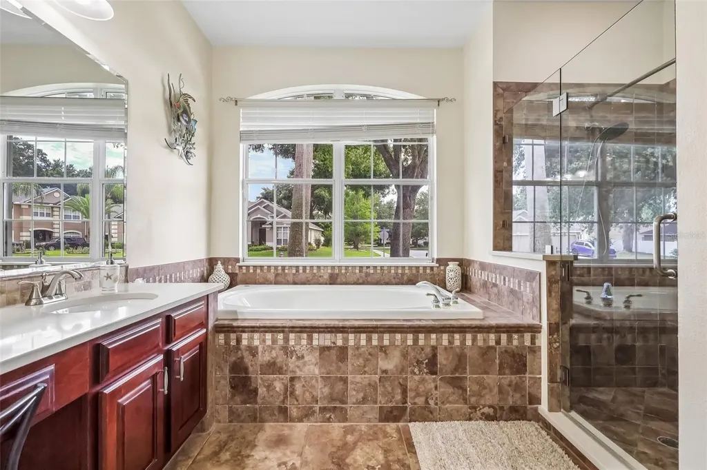 115 W Blue Water Edge Drive Eustis FL 32736