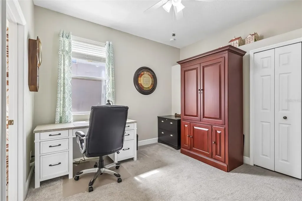 115 W Blue Water Edge Drive Eustis FL 32736