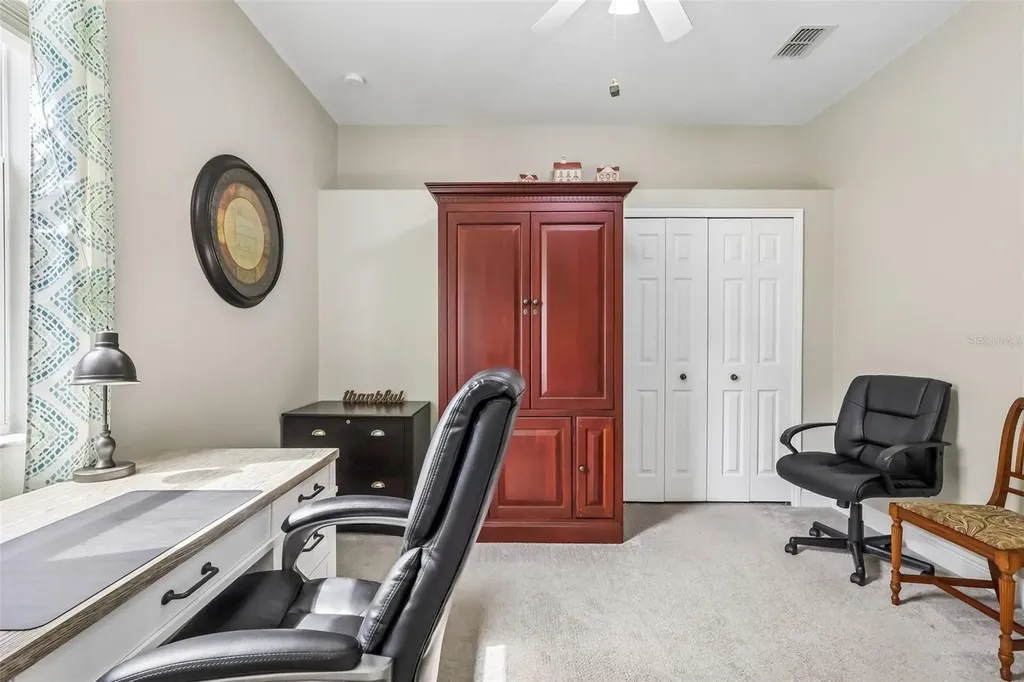 115 W Blue Water Edge Drive Eustis FL 32736