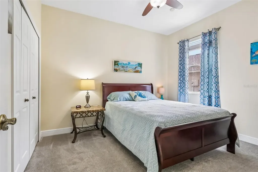 115 W Blue Water Edge Drive Eustis FL 32736