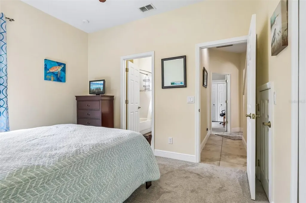 115 W Blue Water Edge Drive Eustis FL 32736