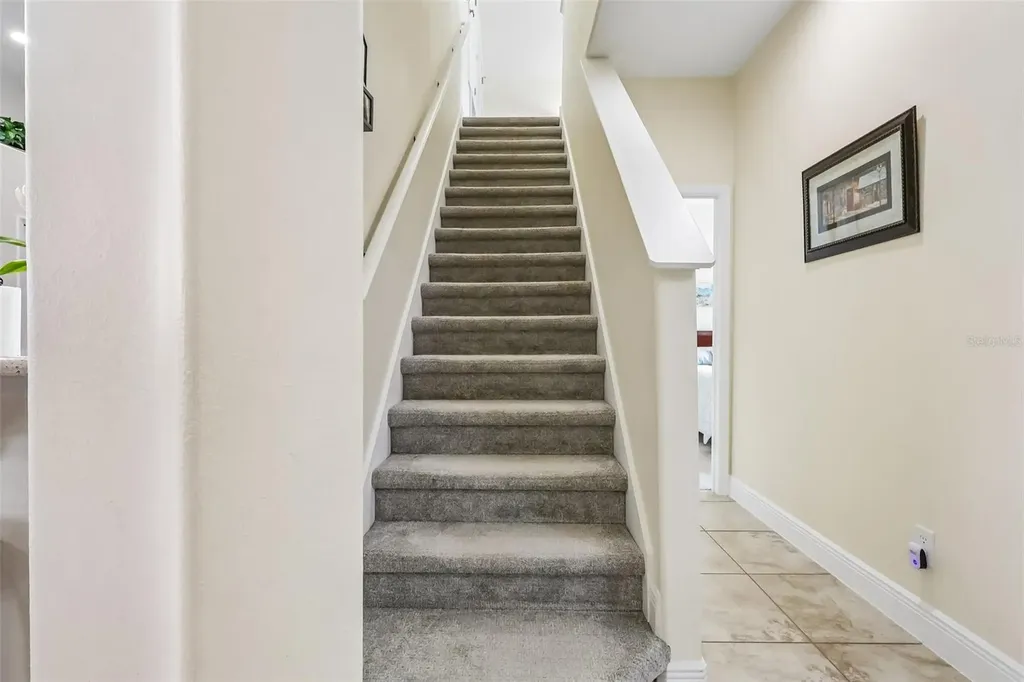 115 W Blue Water Edge Drive Eustis FL 32736