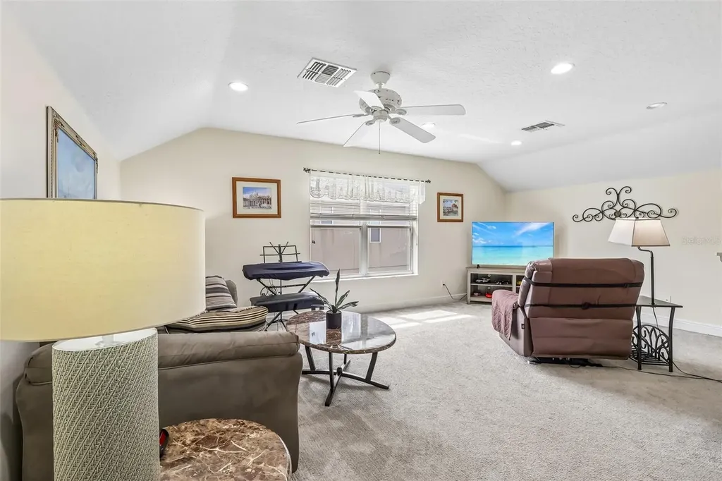 115 W Blue Water Edge Drive Eustis FL 32736