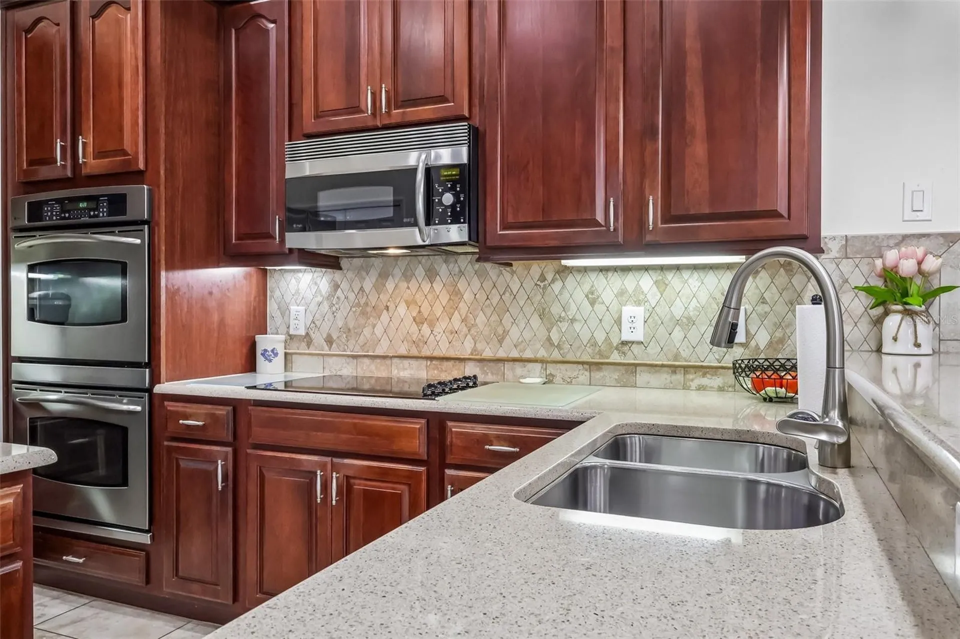 115 W Blue Water Edge Drive Eustis FL 32736