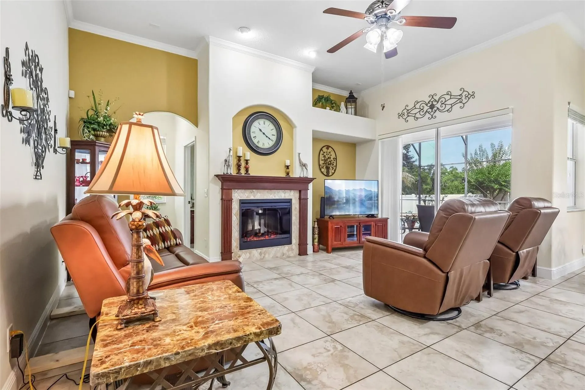 115 W Blue Water Edge Drive Eustis FL 32736