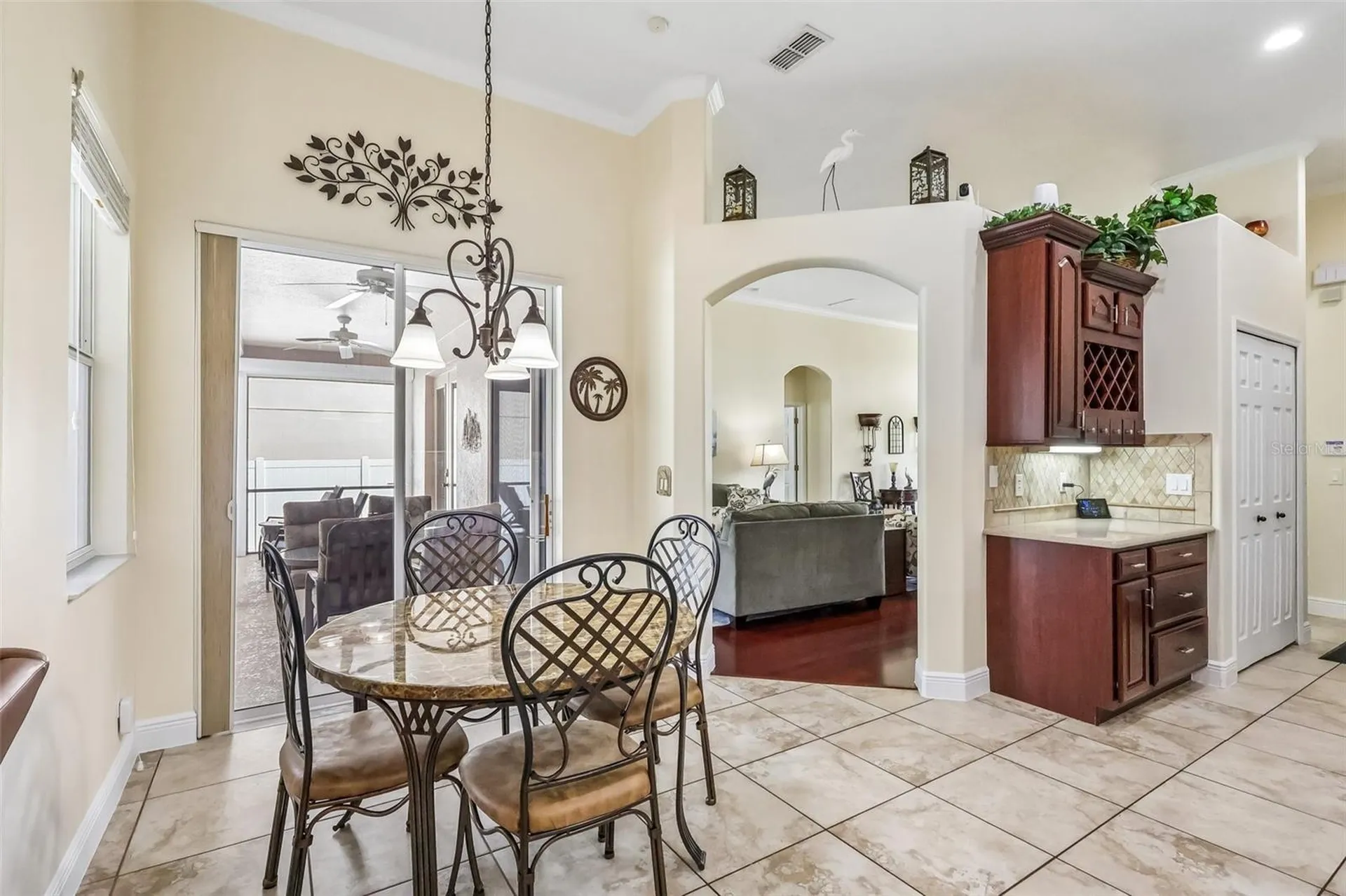 115 W Blue Water Edge Drive Eustis FL 32736
