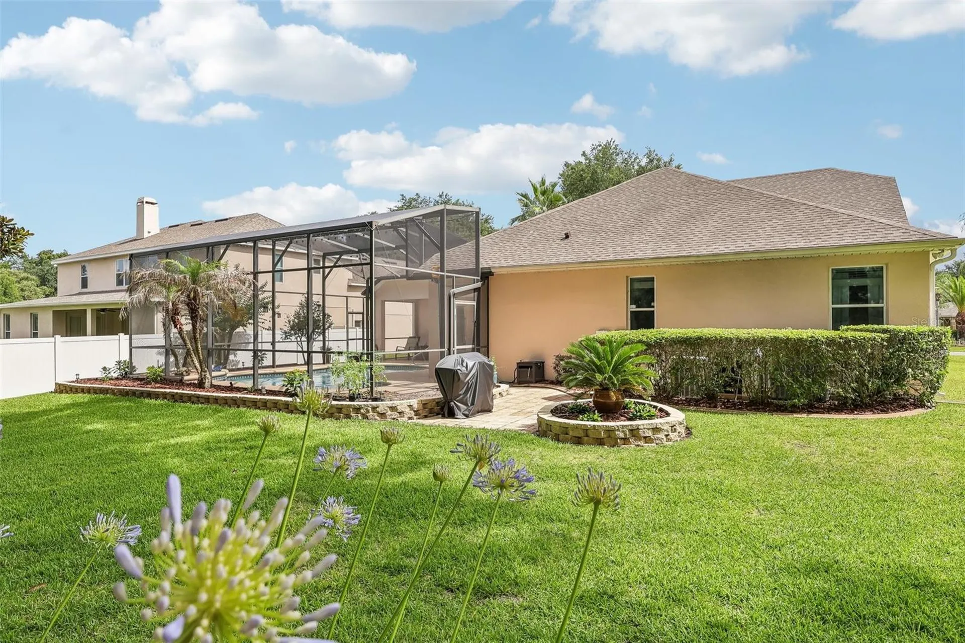 115 W Blue Water Edge Drive Eustis FL 32736