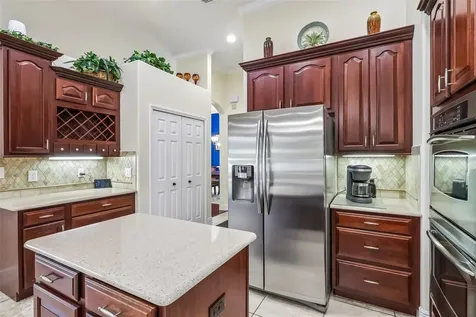 115 W Blue Water Edge Drive Eustis FL 32736
