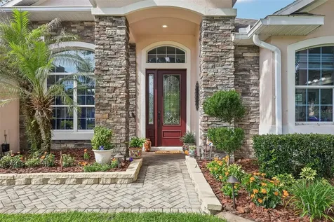 115 W Blue Water Edge Drive Eustis FL 32736