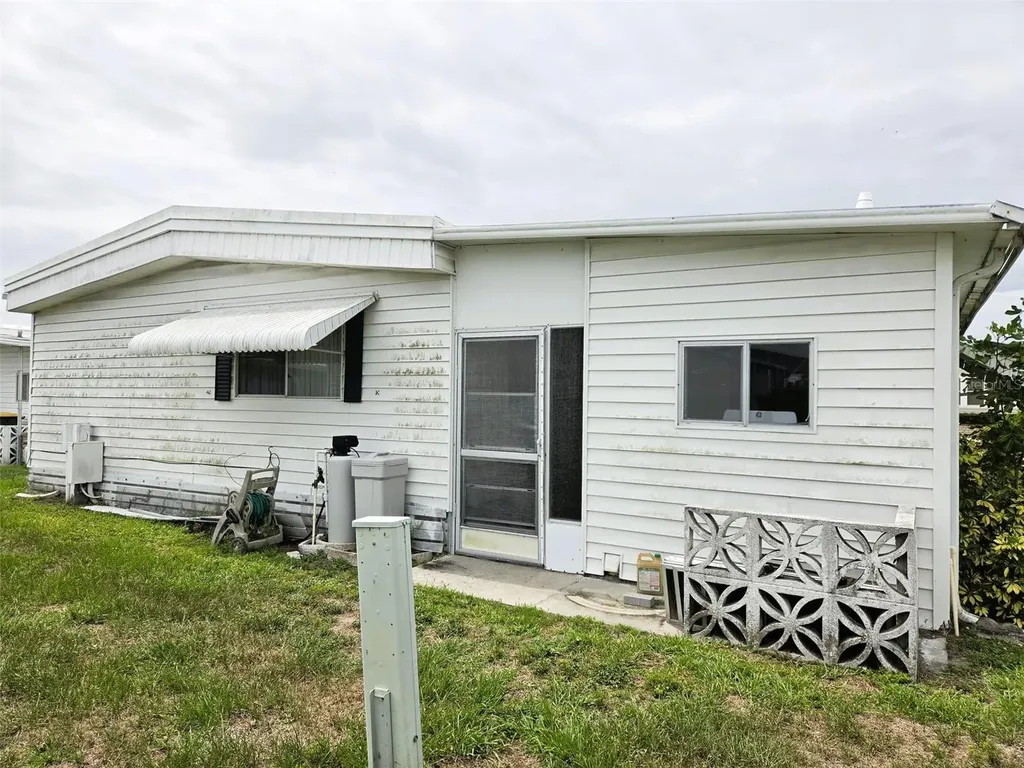 3329 Oakwood Boulevard S Sarasota FL 34237
