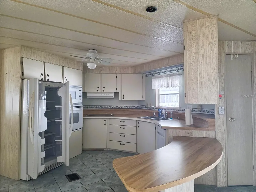 3329 Oakwood Boulevard S Sarasota FL 34237