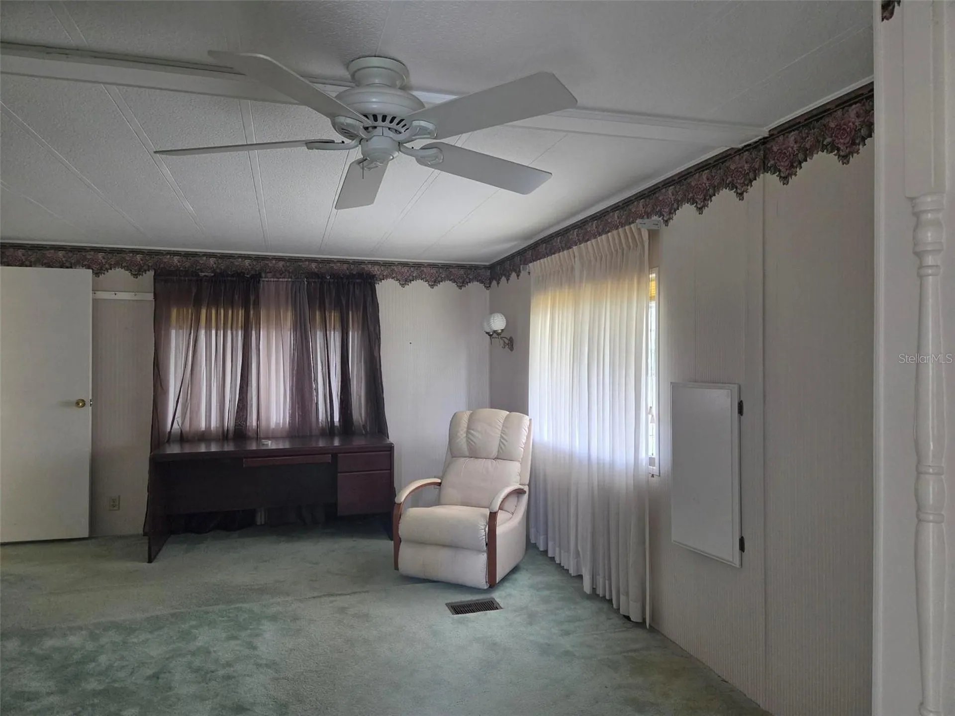 3329 Oakwood Boulevard S Sarasota FL 34237