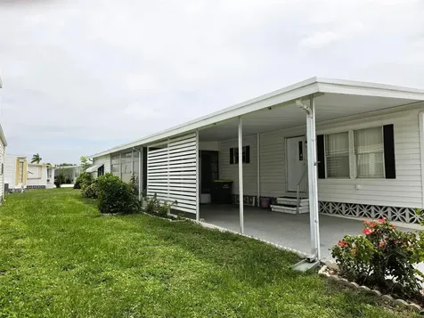 3329 Oakwood Boulevard S Sarasota FL 34237