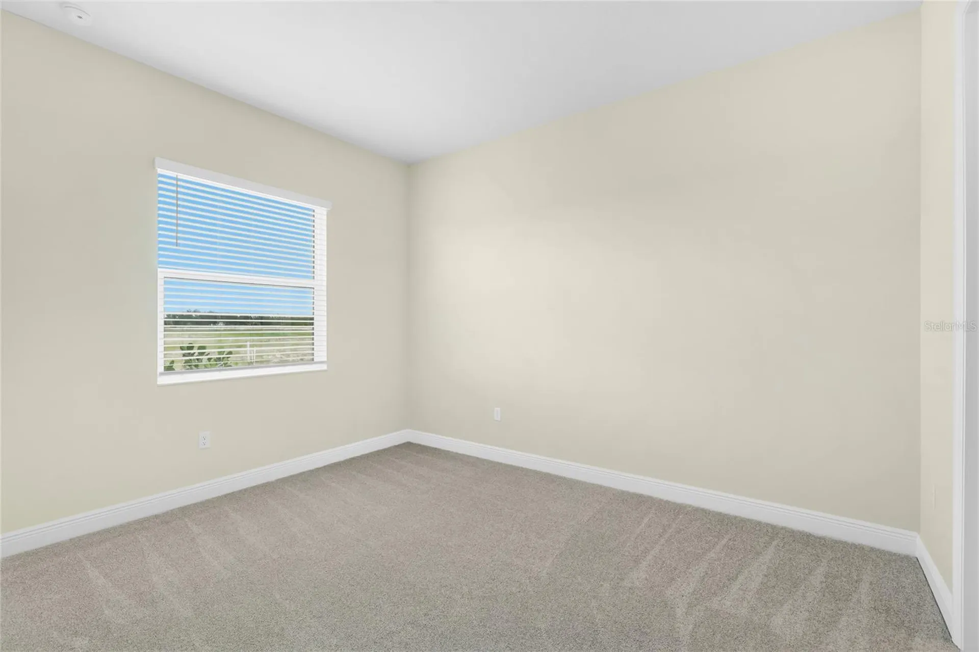 2003 Bamboo Palm Cove Bradenton FL 34212