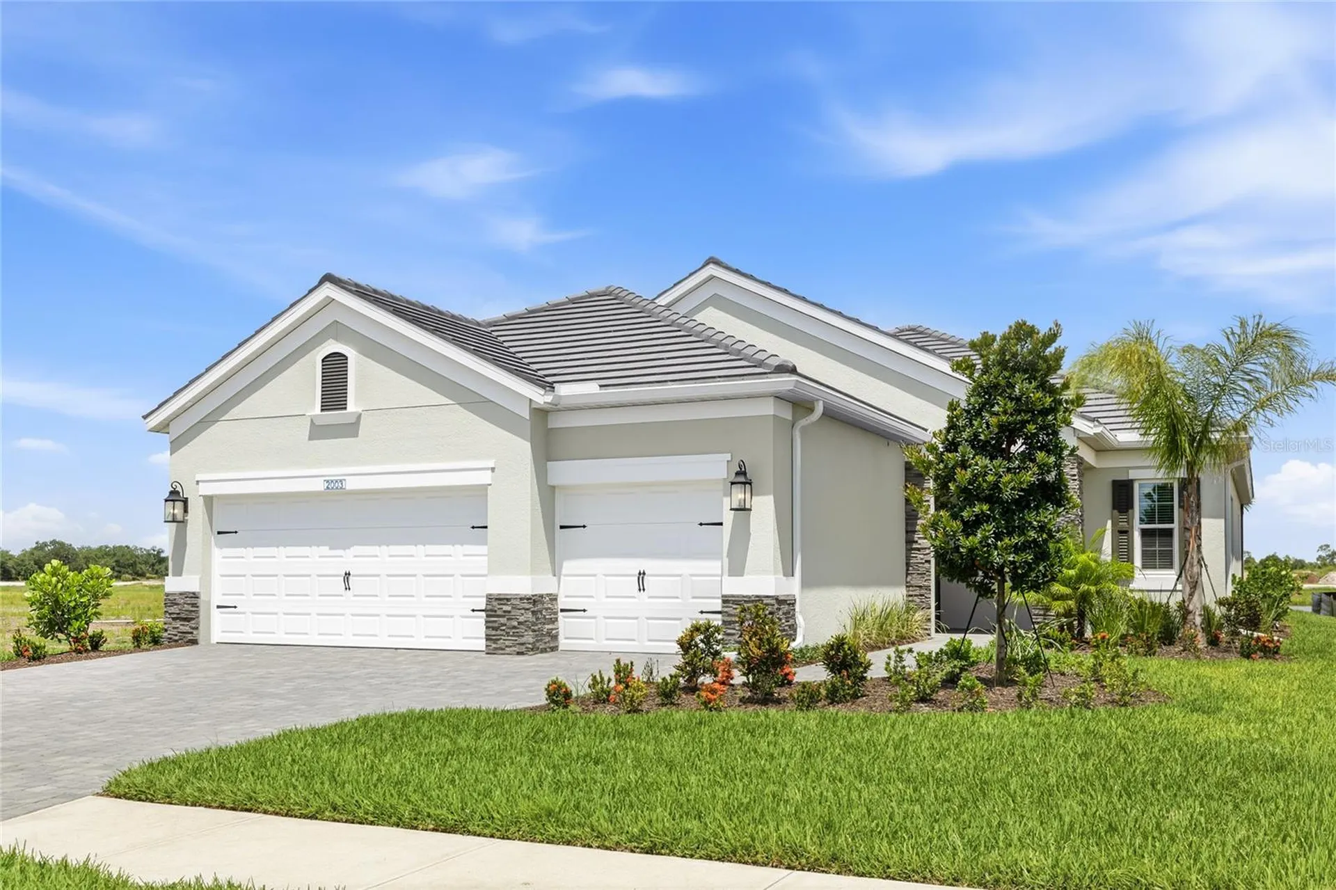 2003 Bamboo Palm Cove Bradenton FL 34212