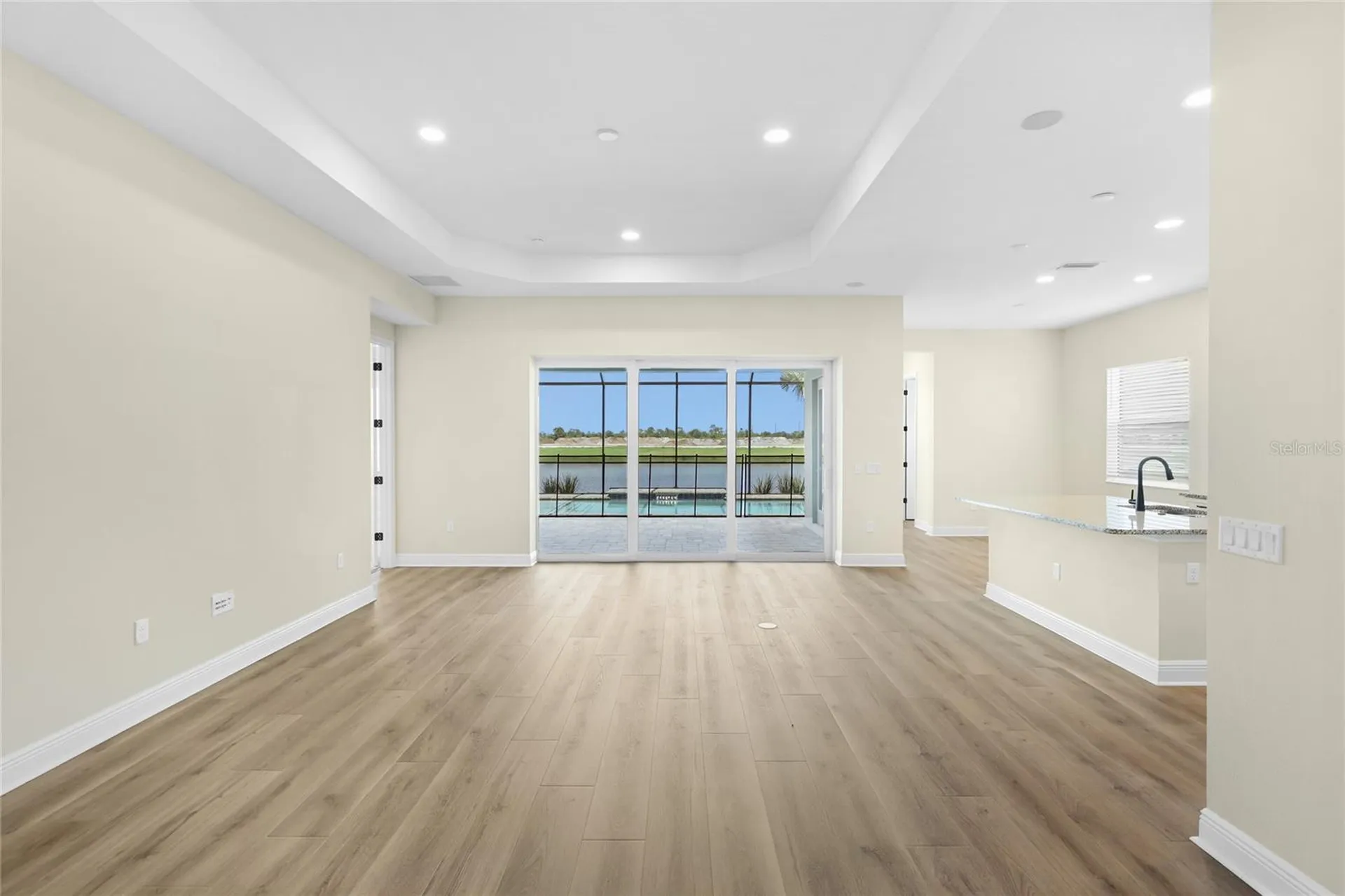 2003 Bamboo Palm Cove Bradenton FL 34212