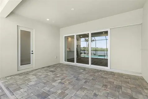 2003 Bamboo Palm Cove Bradenton FL 34212