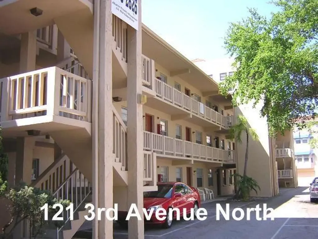 121 3rd Avenue N St Petersburg FL 33701