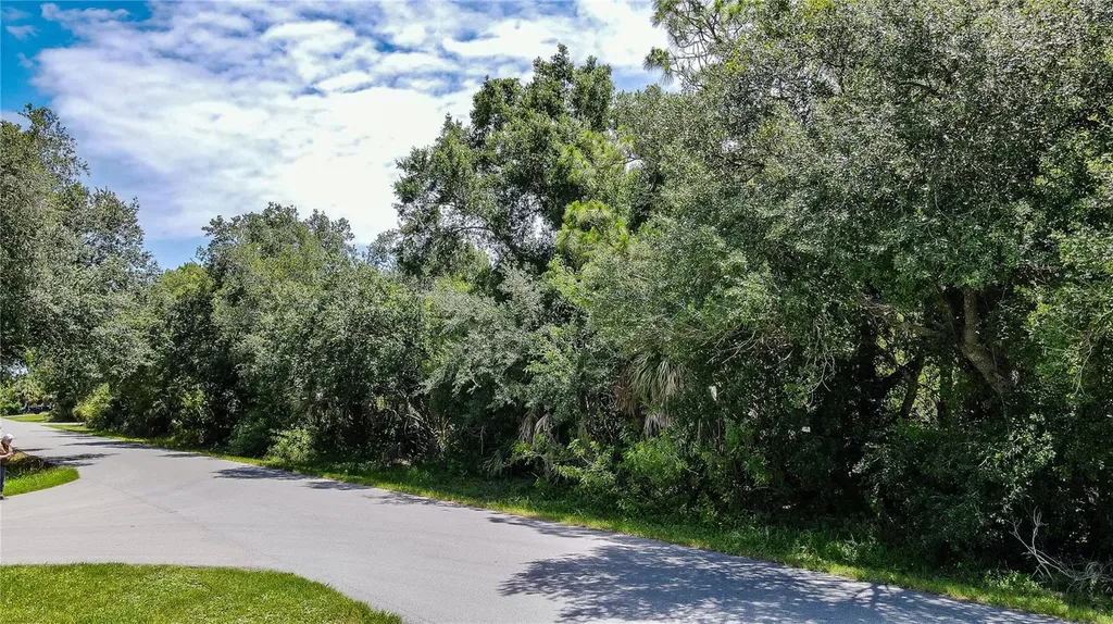 3388 Hampton Street Port Charlotte FL 33948