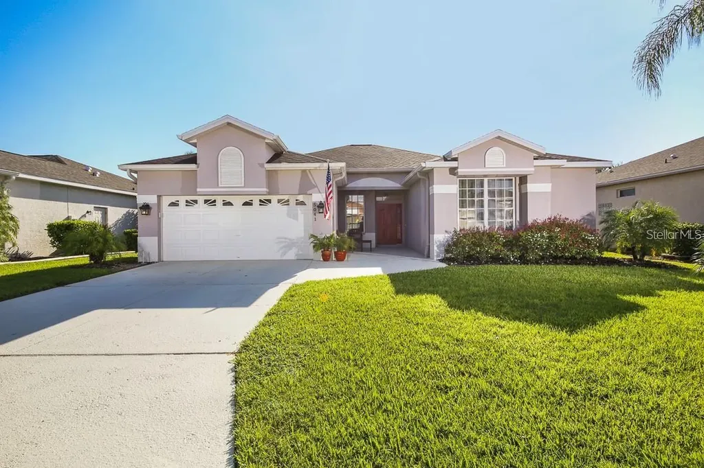 5041 47th Street W Bradenton FL 34210