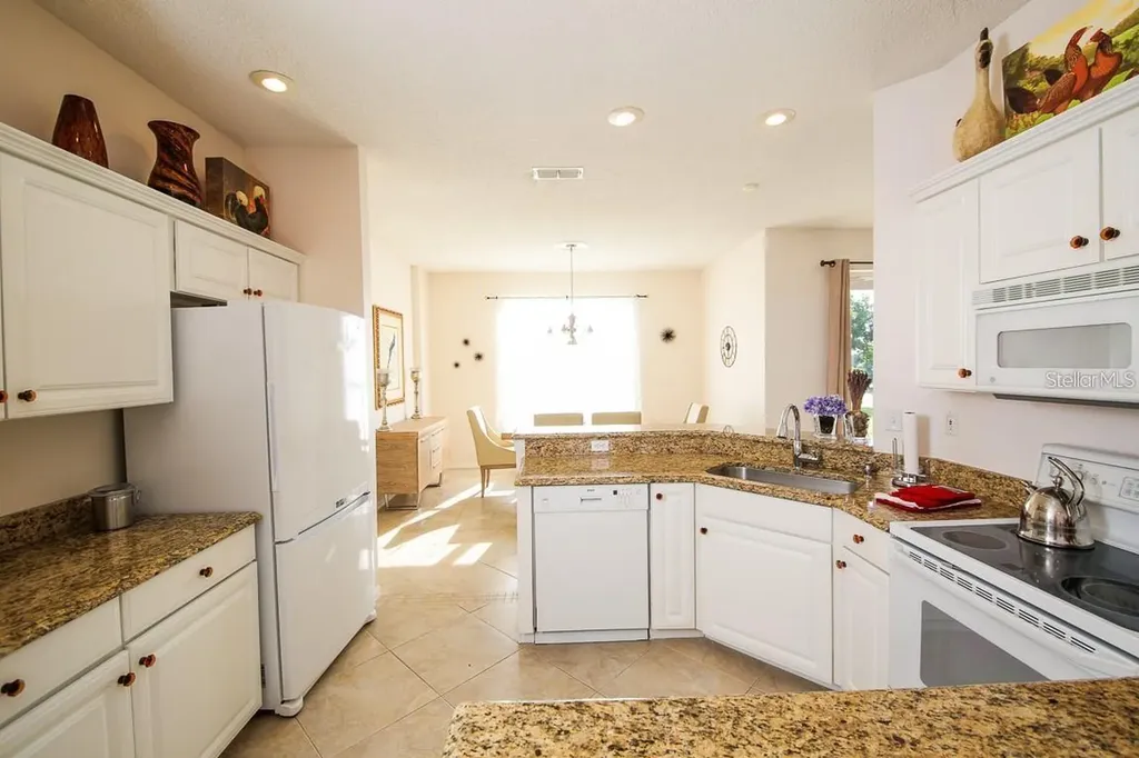 5041 47th Street W Bradenton FL 34210