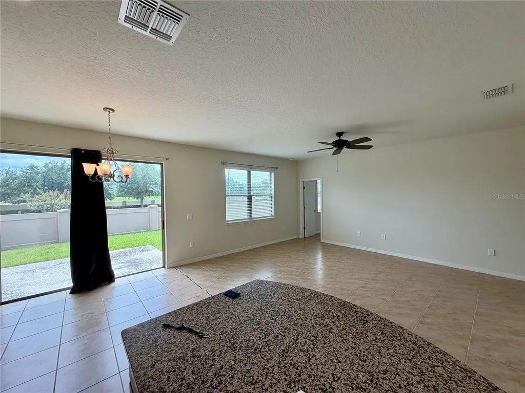 1917 Cayman Cove Circle St Cloud FL 34772