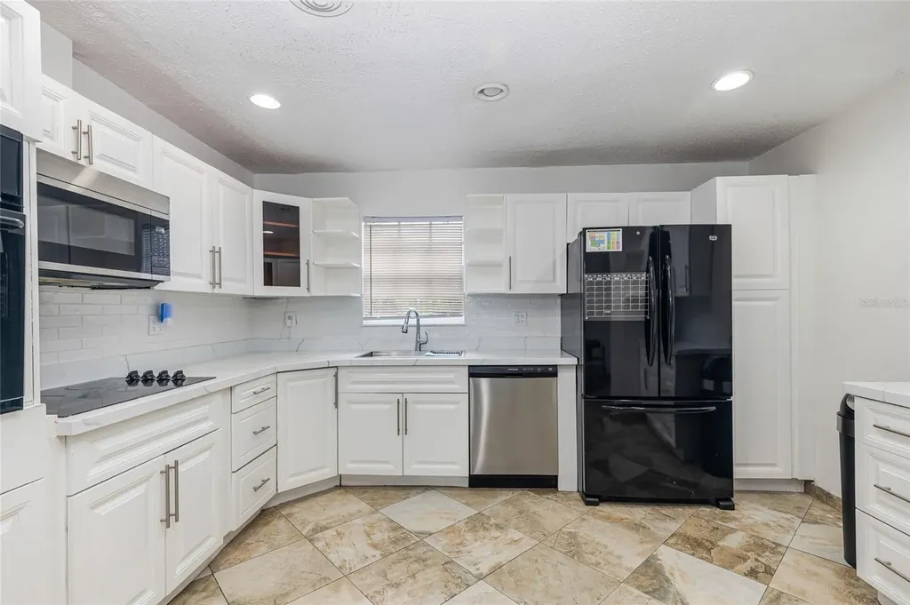24 NW 42nd Terrace Plantation FL 33317