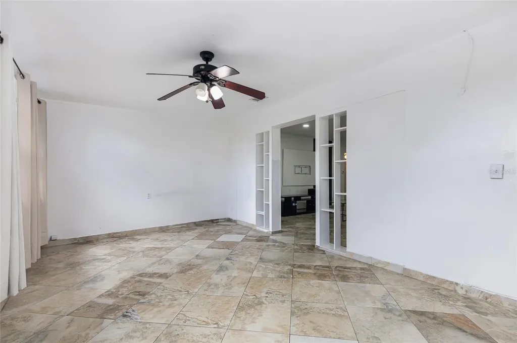 24 NW 42nd Terrace Plantation FL 33317
