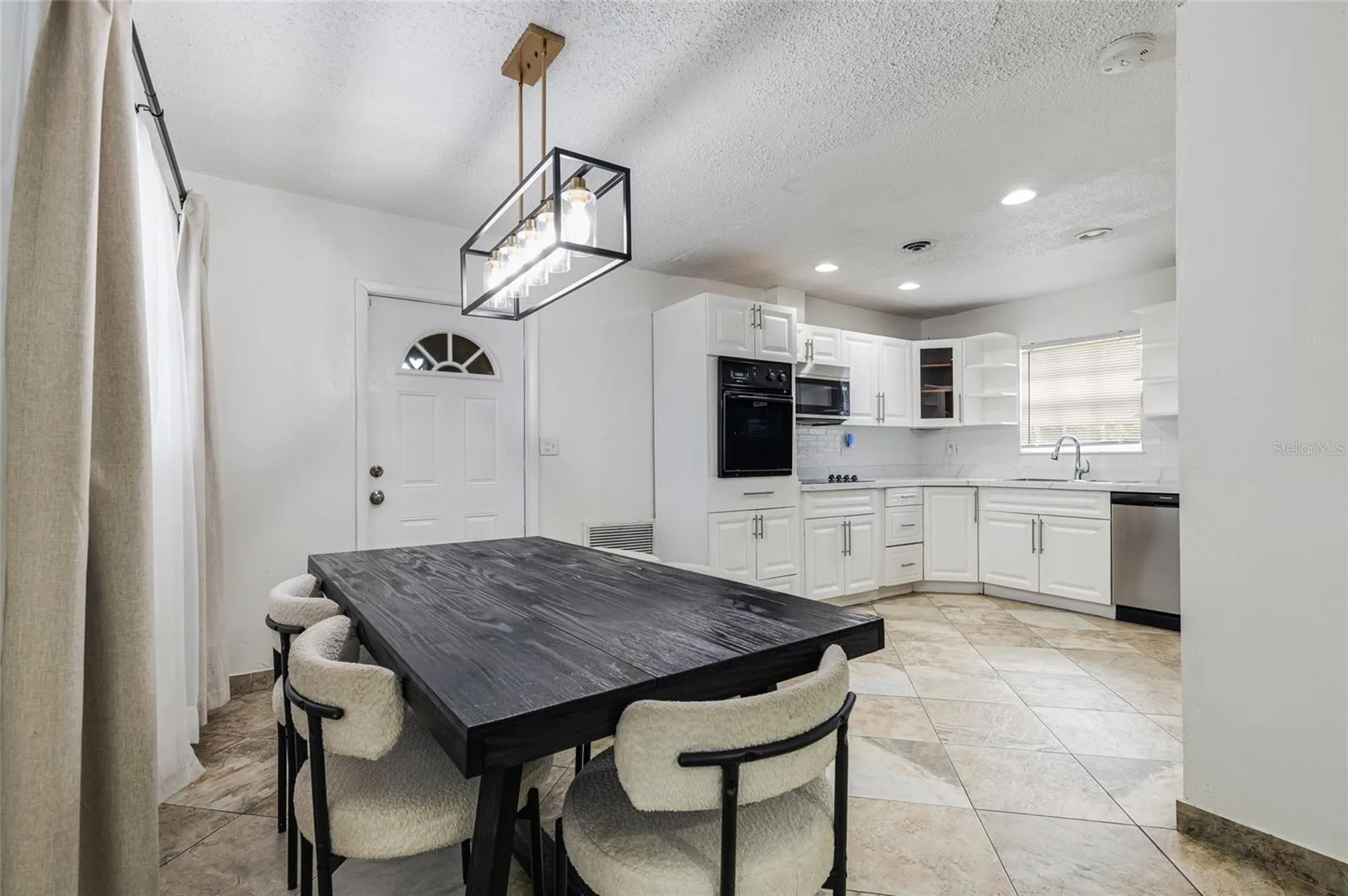 24 NW 42nd Terrace Plantation FL 33317