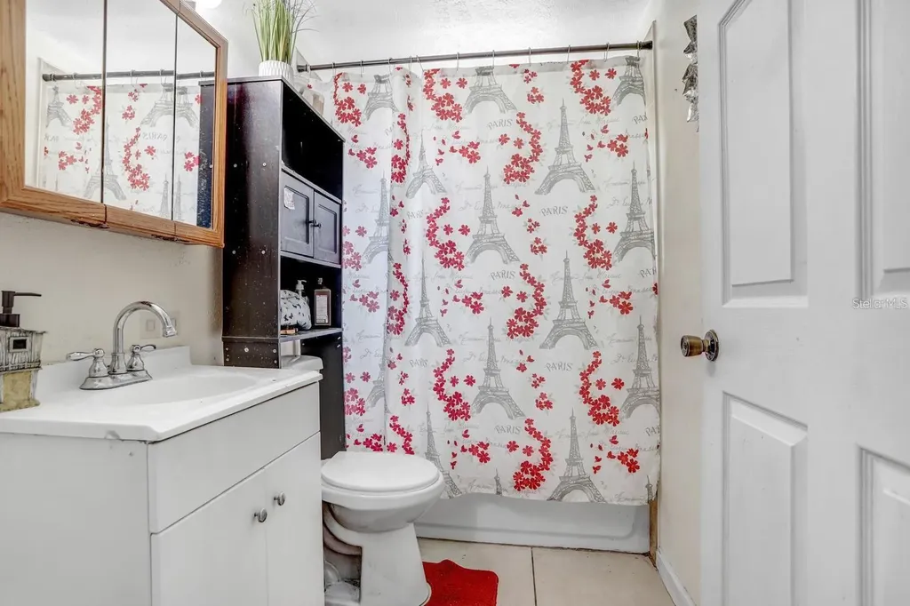 4833 Ashland Drive Tampa FL 33610