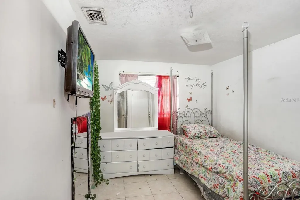 4833 Ashland Drive Tampa FL 33610