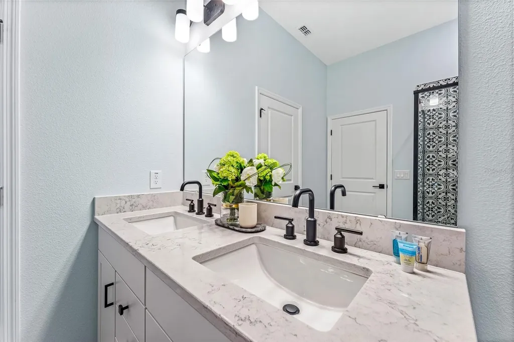 798 Middleton Street Debary FL 32713