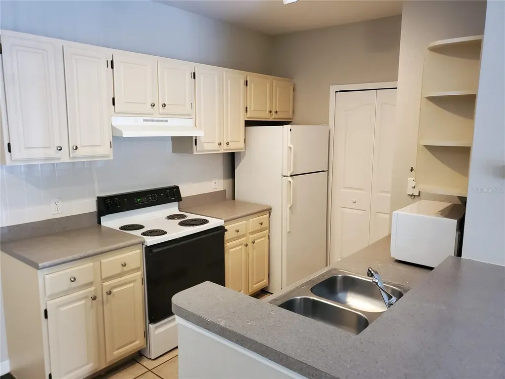 5807 Legacy Crescent Place Riverview FL 33578
