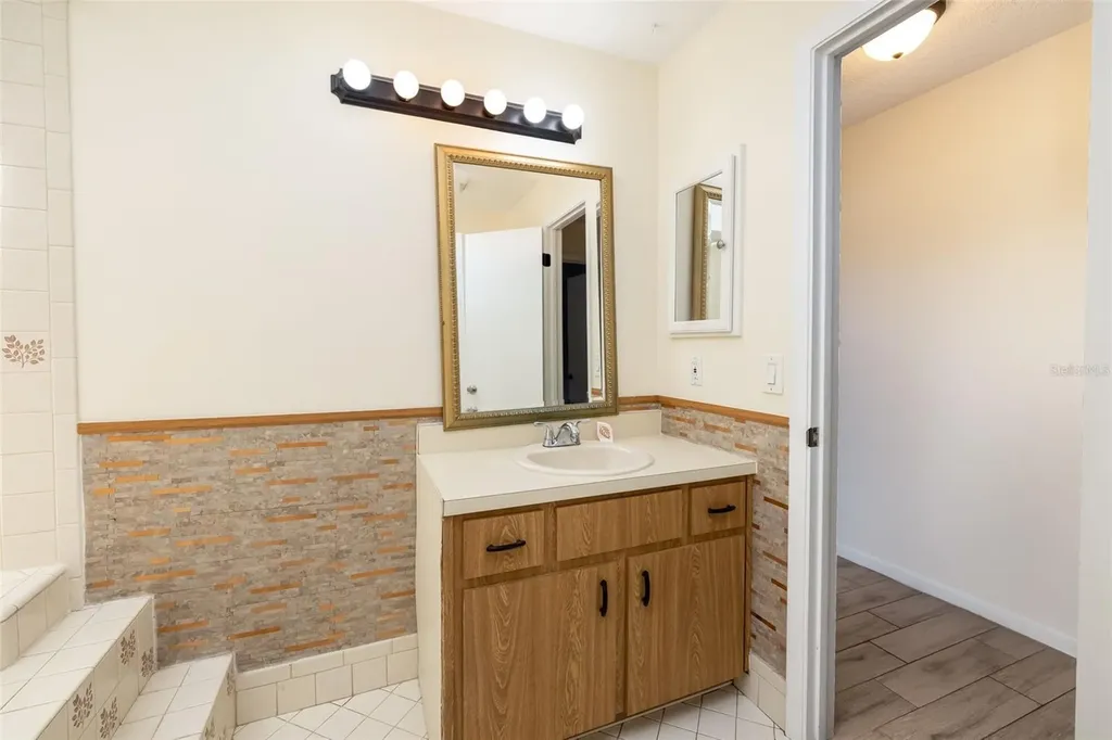 222 Parkview Drive Palm Coast FL 32164