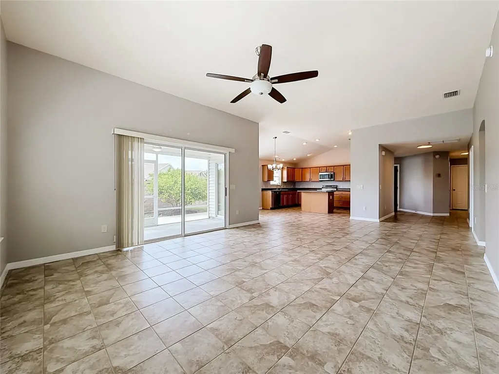 2565 Lindewood Street The Villages FL 32163
